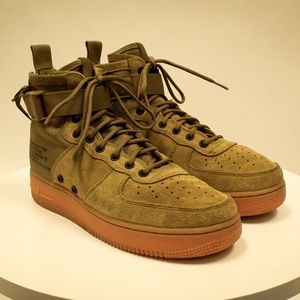 Air Force 1 Mid 'Desert Moss'